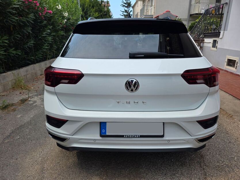 VW T-Roc 93.300 km 22.999 € München 81929