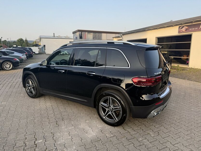 Mercedes-Benz GLB 180 *AMG,7 Sitzer,LED,Navi,MBUX,Kamera * 29.000 km 37.850 € Schorndorf 73614
