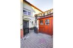 Einfamilienhaus# Sauna# Wintergarten# Kaminofen# PV & Solar# Griesheim Hofmannstr. 8 zimmer
