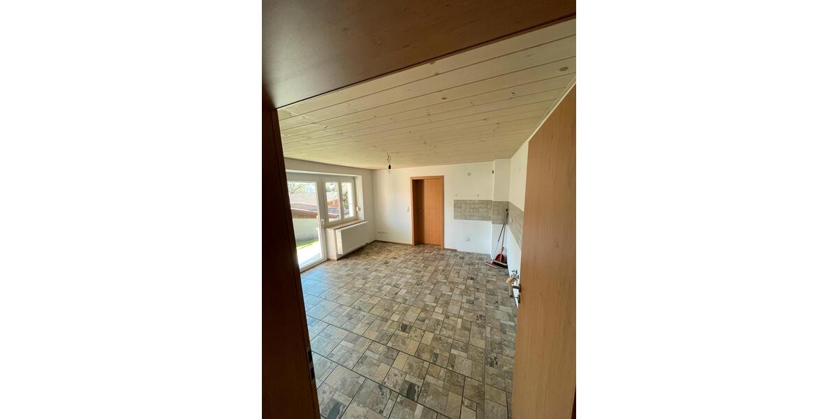 Etagenwohnung Pfarrkirchen - 2 Zimmer, 71 m&sup2;, 640&euro; | Angebot:26413645