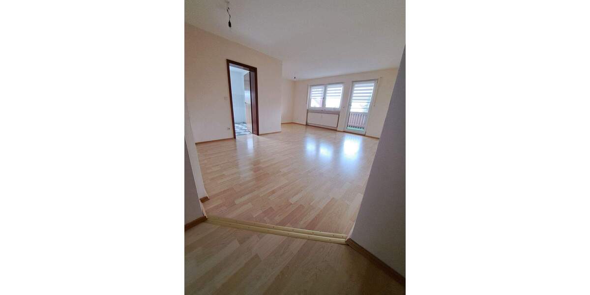 3-Zimmer-Wohnung mit Balkon, Carport und Stellplatz in Wendelstein 3 zimmer