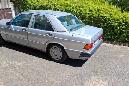 Mercedes-Benz 190 180.000 km 3.500 &euro; Auenwald 71549