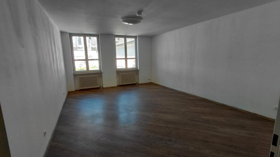 Etagenwohnung Hof Christiansreuth - 3 Zimmer, 147 m&sup2;, 810&euro; | Angebot:26506530