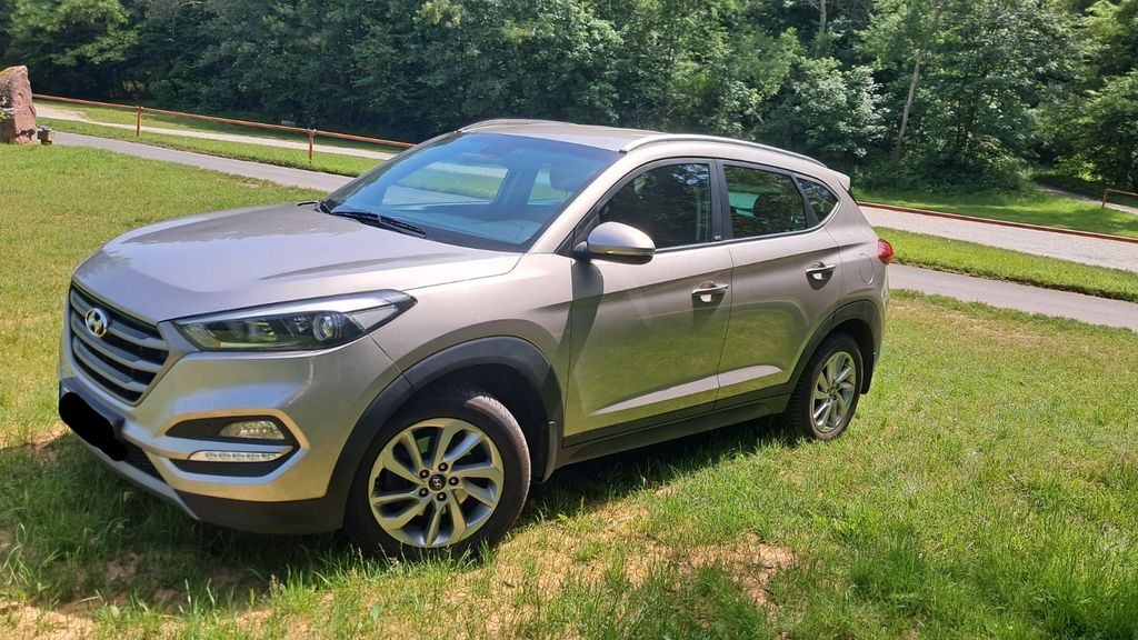 Hyundai TUCSON 88.500 km 15.000 &euro; Faulbach 97906