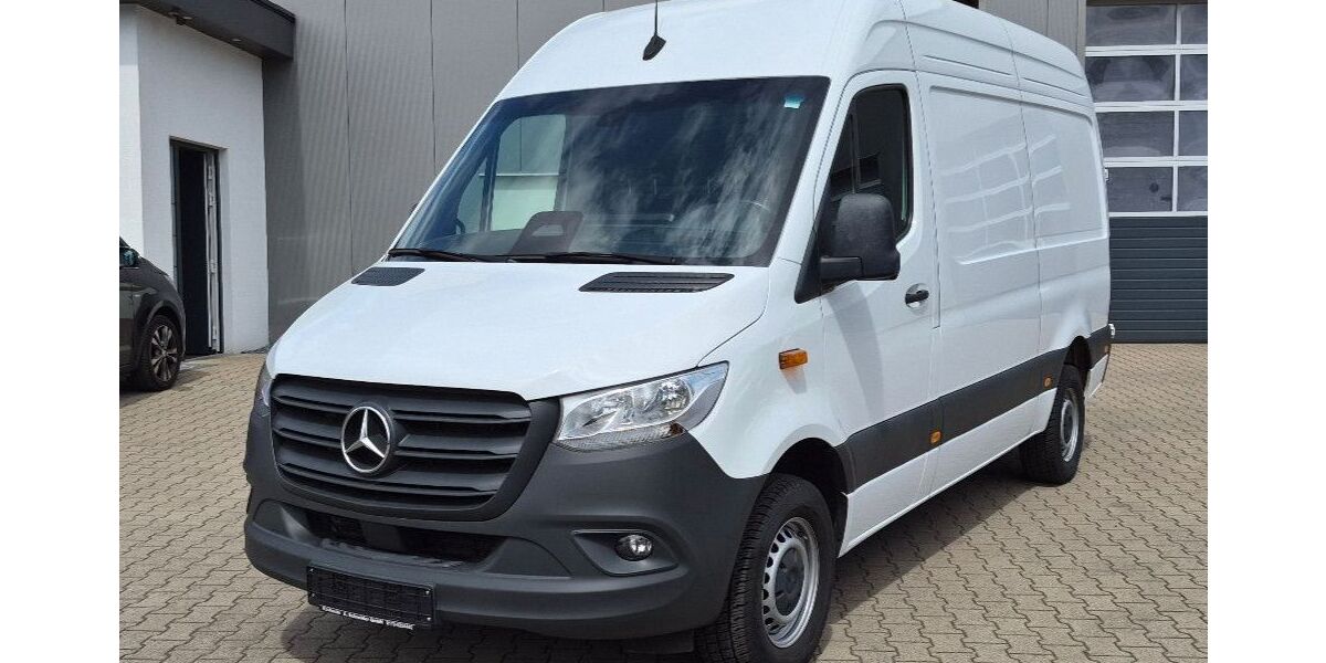 Mercedes-Benz Sprinter 56.390 km 41.531 &euro; Halle (Westf) 33790