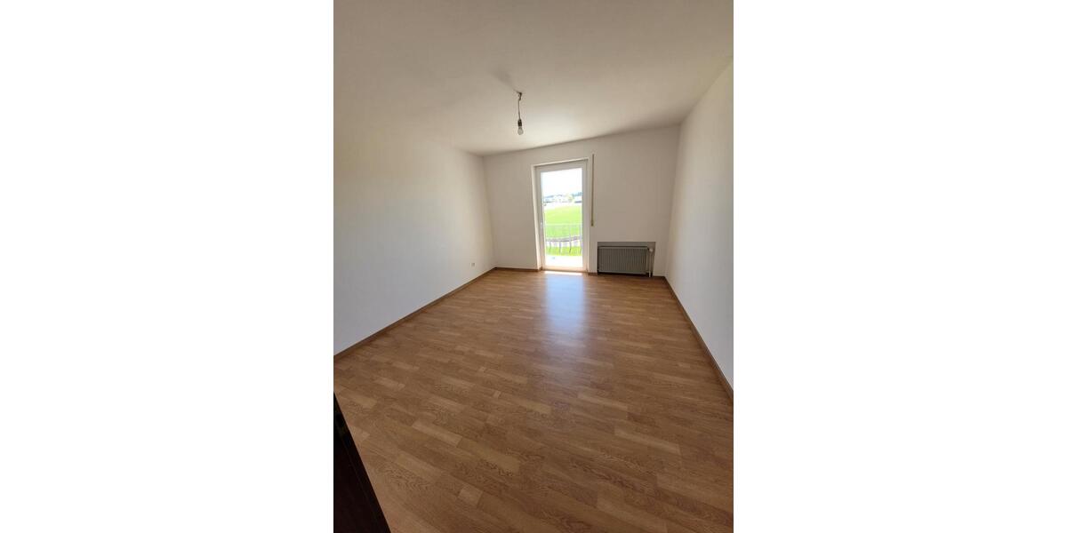 Erdgeschoßwohnung Künzing - 4 Zimmer, 85 m&sup2;, 800&euro; | Angebot:26414641
