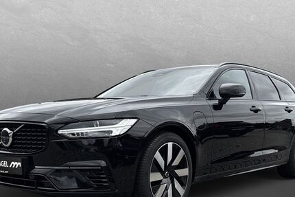 Volvo V90 24.697 km 52.880 € Geldern 47608