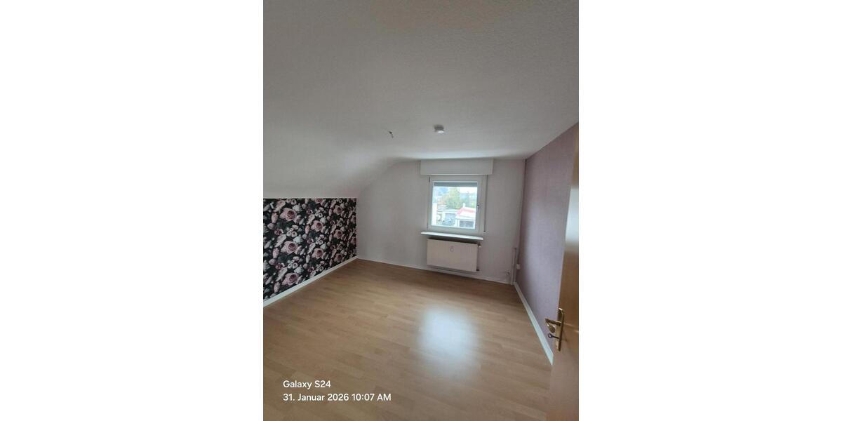 Etagenwohnung Heusenstamm - 3 Zimmer, 80 m&sup2;, 1.150&euro; | Angebot:24984357