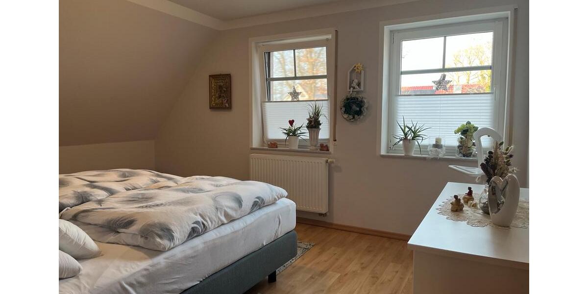 Einfamilienhaus Wiefelstede - 1 Zimmer, 140 m&sup2;, 590.000&euro; | Angebot:24806047