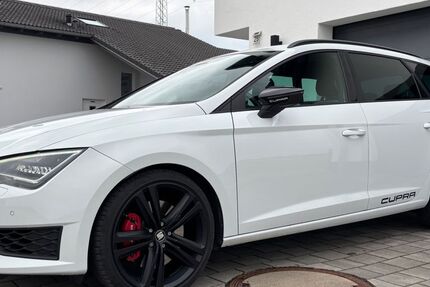 Seat Leon 58.000 km 21.499 &euro; Biessenhofen 87640