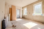 ERSTBEZUG NACH SANIERUNG – TERRASSE – WANNENBAD MIT FENSTER – RUHIG & ZENTRUMSNAH GELEGEN