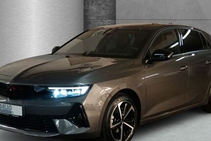 Opel Astra 3.039 km 21.899 € Hamburg 22159