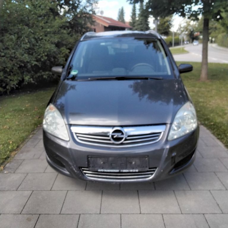 Opel Zafira 233.000 km 980 € Holzkirchen 83607