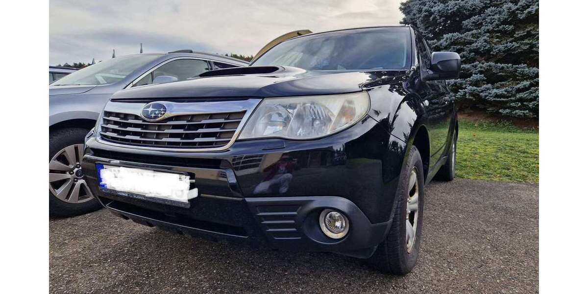 Subaru Forester 307.000 km 3.200 € Tübingen 72074