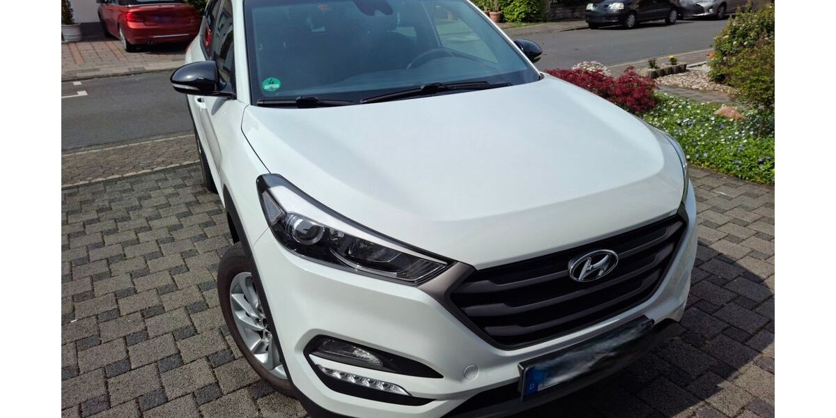Hyundai TUCSON 54.100 km 14.449 &euro; Troisdorf 53842