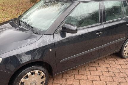 Skoda Fabia 181.760 km 2.500 &euro; Netphen 57250