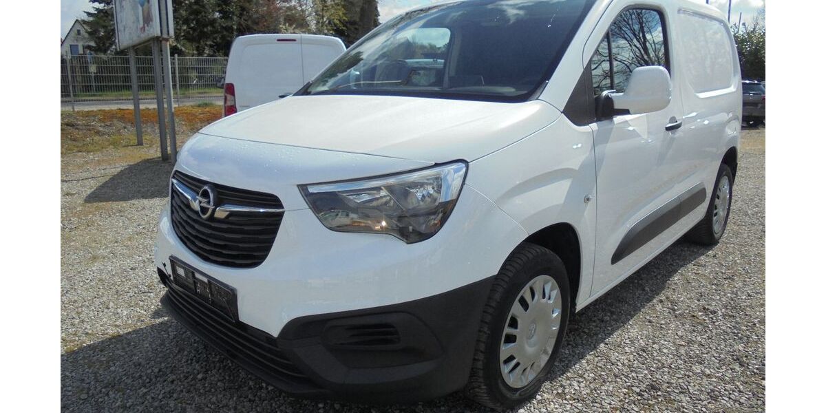 Opel Combo 116.400 km 8.330 &euro; Bremervörde 27432