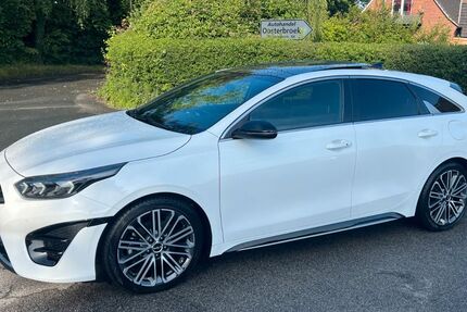 Kia pro ceed / ProCeed 149.000 km 15.900 &euro; Bad Bentheim 48455