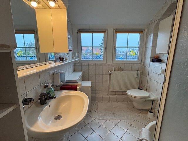 Ein Raumwunder! Modernisierte Doppelhaushälfte mit ausgebautem Spitzboden 5 zimmer