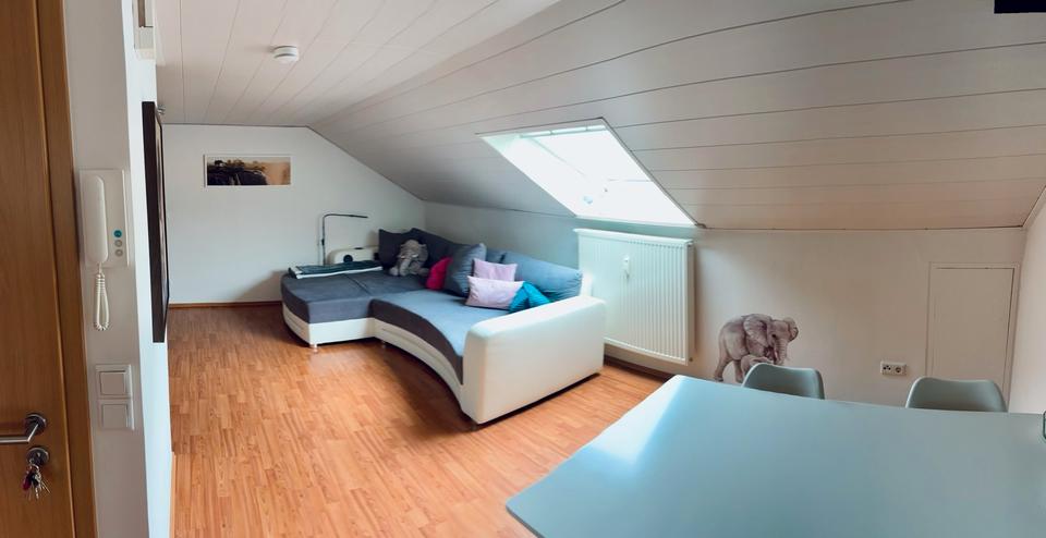 Dachgeschoßwohnung Neumarkt in der Oberpfalz Altenhof - 2 Zimmer, 85 m&sup2;, 780&euro; | Angebot:26665645