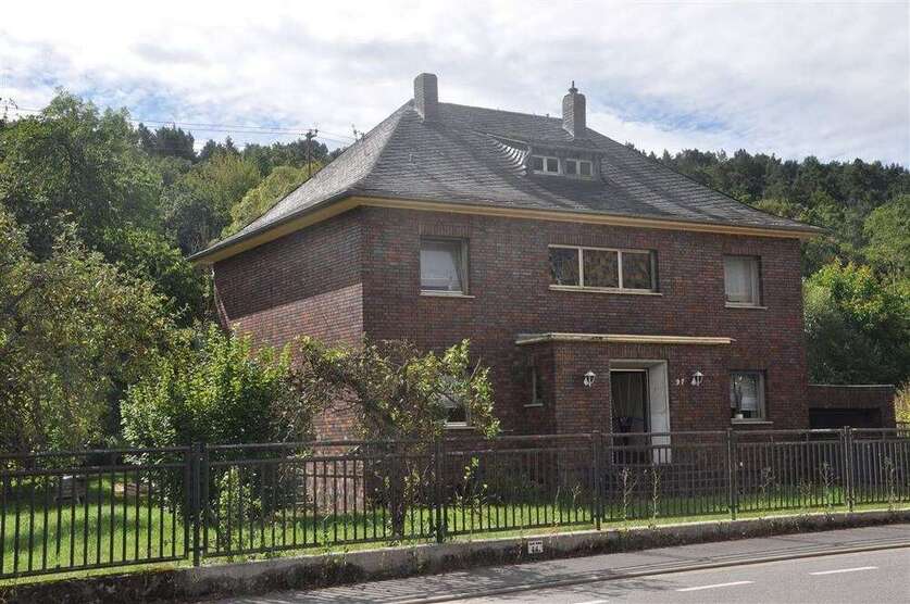 Haus zum Kaufen in Kall 299.000 € 180 m²