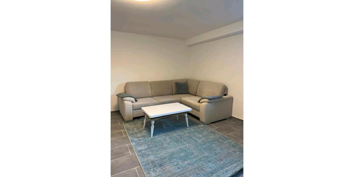 Renovierte 2 Zimmer Wohnung im hellen Keller-ruhige Lage 2 zimmer