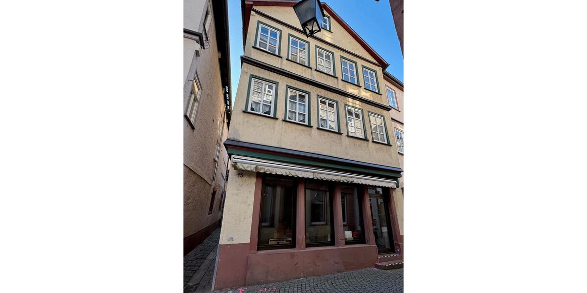 Attraktives Ladengeschäft im Herzen der Altstadt zimmer