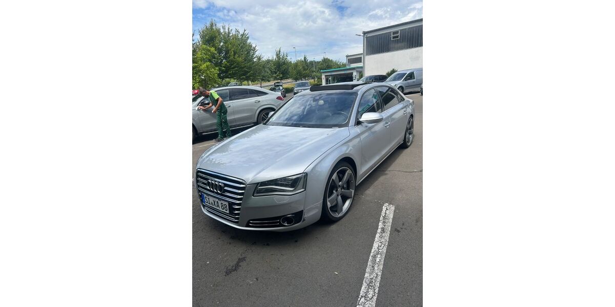 Audi A8 225.000 km 17.600 &euro; Siegen 57080