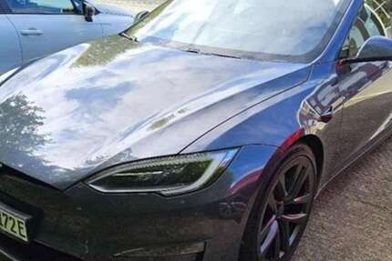 Tesla Model S 76.604 km 64.900 &euro; München 80992