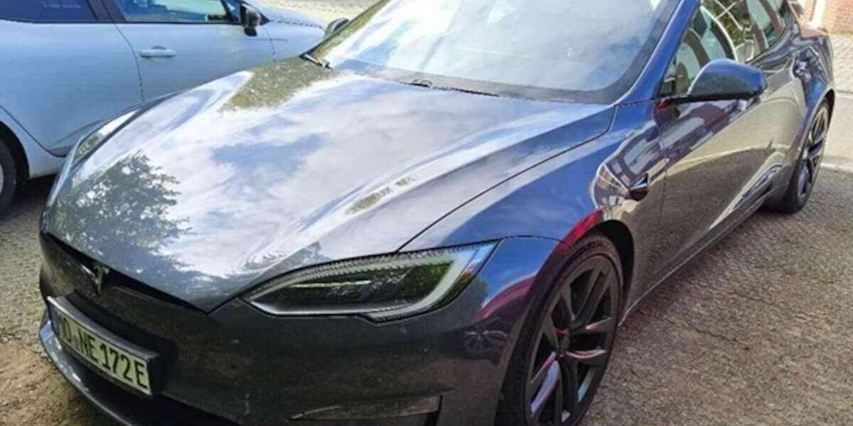 Tesla Model S 76.604 km 64.900 &euro; München 80992