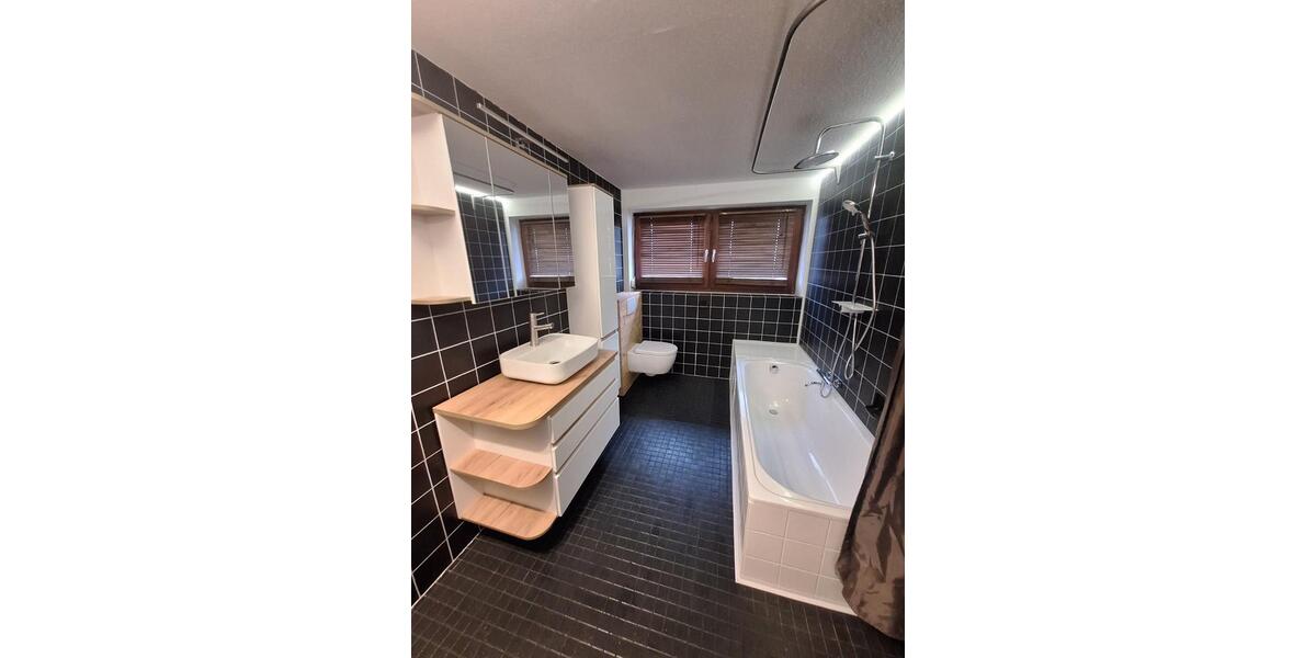 Etagenwohnung Schönberg - 3 Zimmer, 100 m&sup2;, 730&euro; | Angebot:25086686