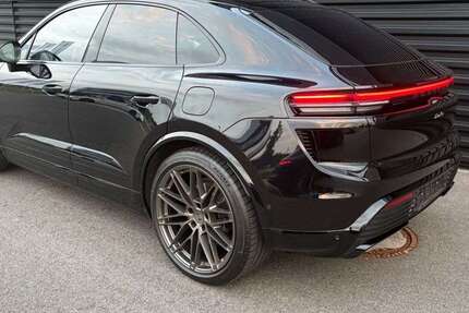 Porsche Macan 9.900 km 114.800 € Passau 94032