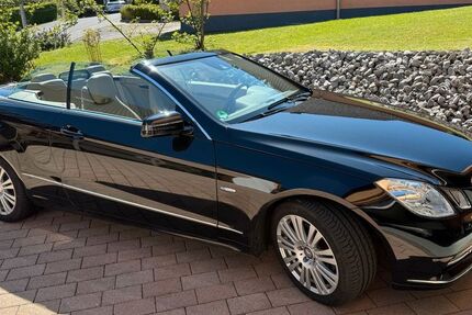 Mercedes-Benz E 200 54.600 km 18.900 € Alpenrod 57642