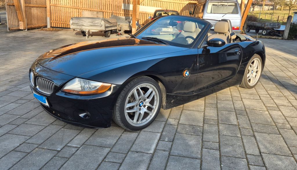 BMW Z4 205.000 km 8.499 &euro; Marzling 85417