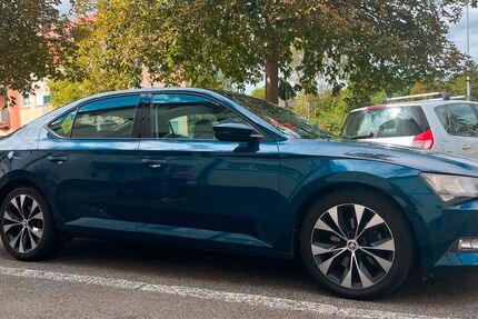 Skoda Superb 195.500 km 12.000 &euro; Nürnberg 90478