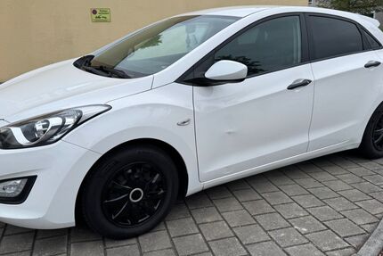 Hyundai i30 93.320 km 7.390 € Ottobrunn bei München 85521