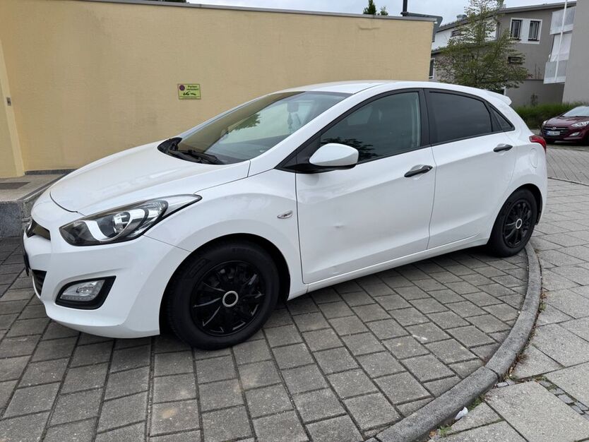 Hyundai i30 93.320 km 7.390 € Ottobrunn bei München 85521