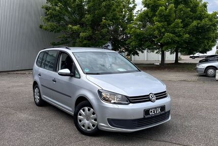 VW Touran 157.000 km 7.950 € Bad Friedrichshall 74177