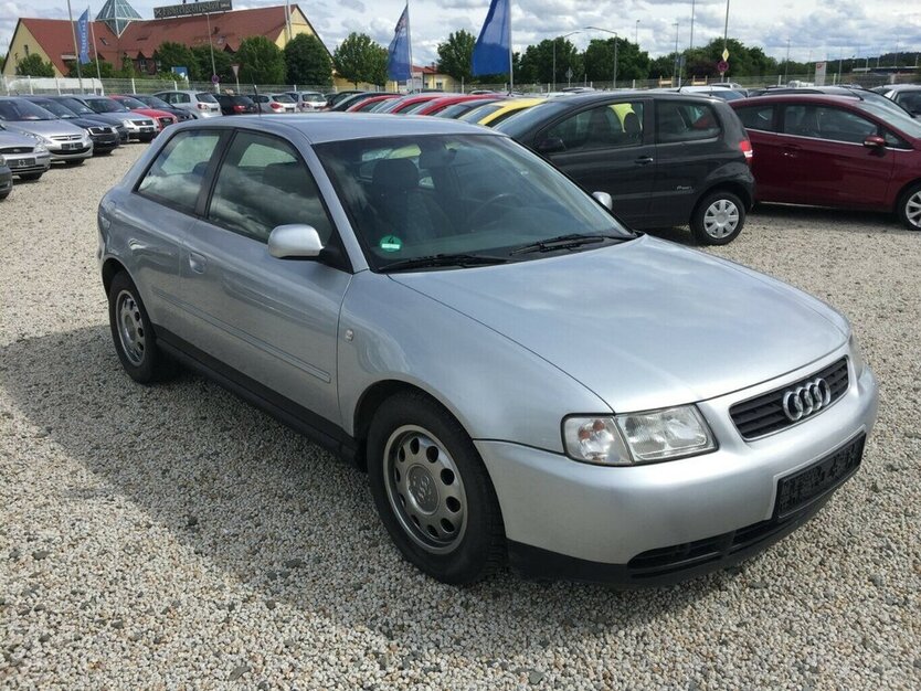 Audi A3 1.6 Ambiente,Tüv 10/25 332.000 km 1.000 € Himmelkron 95502