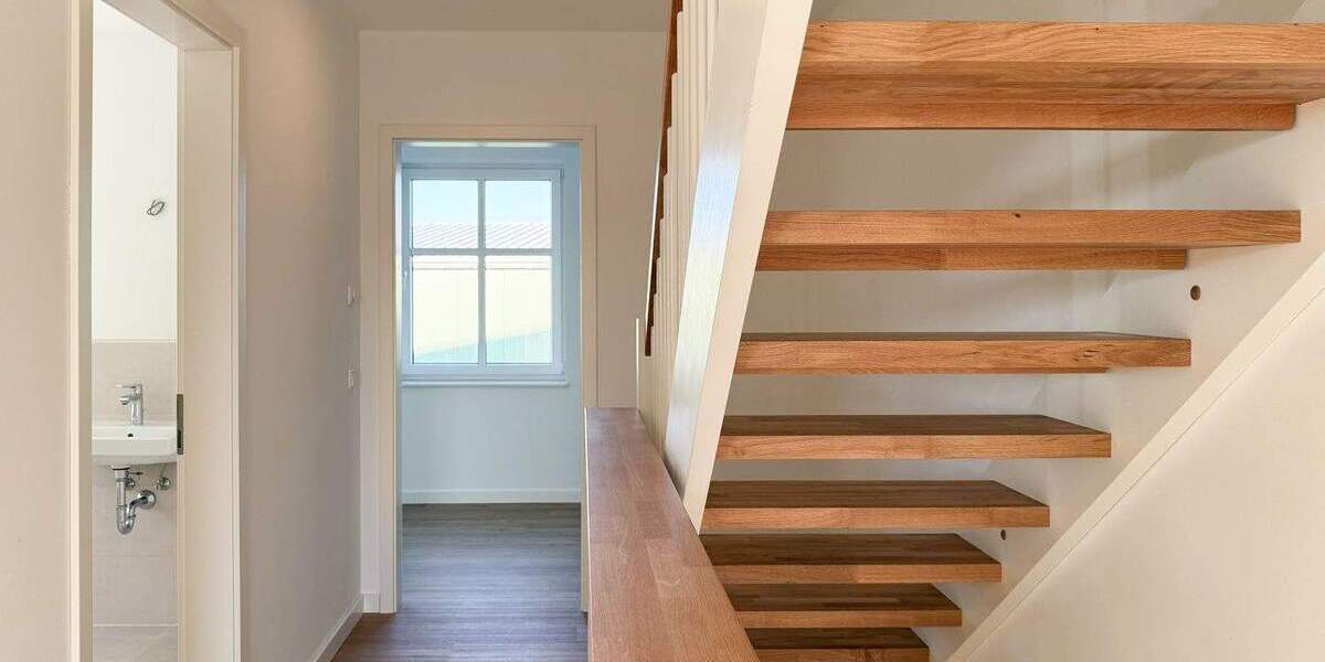 Doppelhaushälfte Seestermühe - 4 Zimmer, 142 m&sup2;, 2.200&euro; | Angebot:25734014