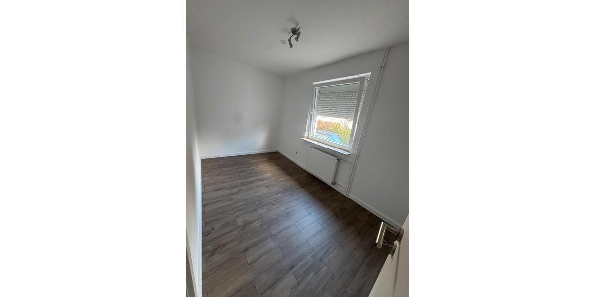 Erdgeschoßwohnung Rühen - 2 Zimmer, 57 m&sup2;, 550&euro; | Angebot:25221831