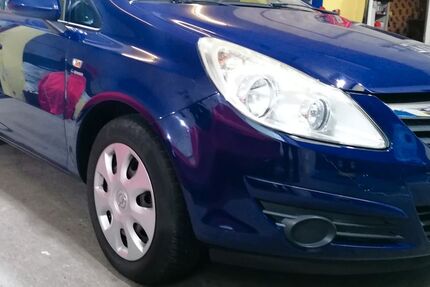 Opel Corsa 82.000 km 3.650 &euro; Villingen -Schwenningen 78052