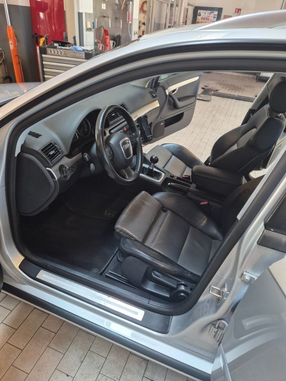 Audi A4 195.000 km 6.900 € Ruhpolding 83324