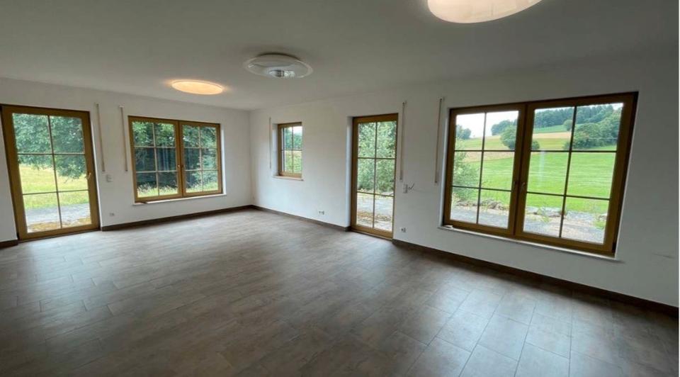 Einfamilienhaus Moosbach - 9 Zimmer, 180 m&sup2;, 550.000&euro; | Angebot:26795902