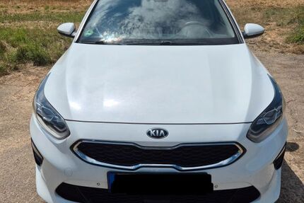 Kia ceed / Ceed 71.051 km 12.700 &euro; Königsbach-Stein 75203