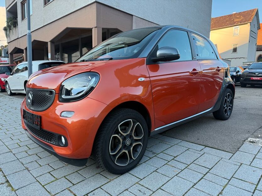 Smart ForFour 112.706 km 9.999 € Bad Wildbad 75323