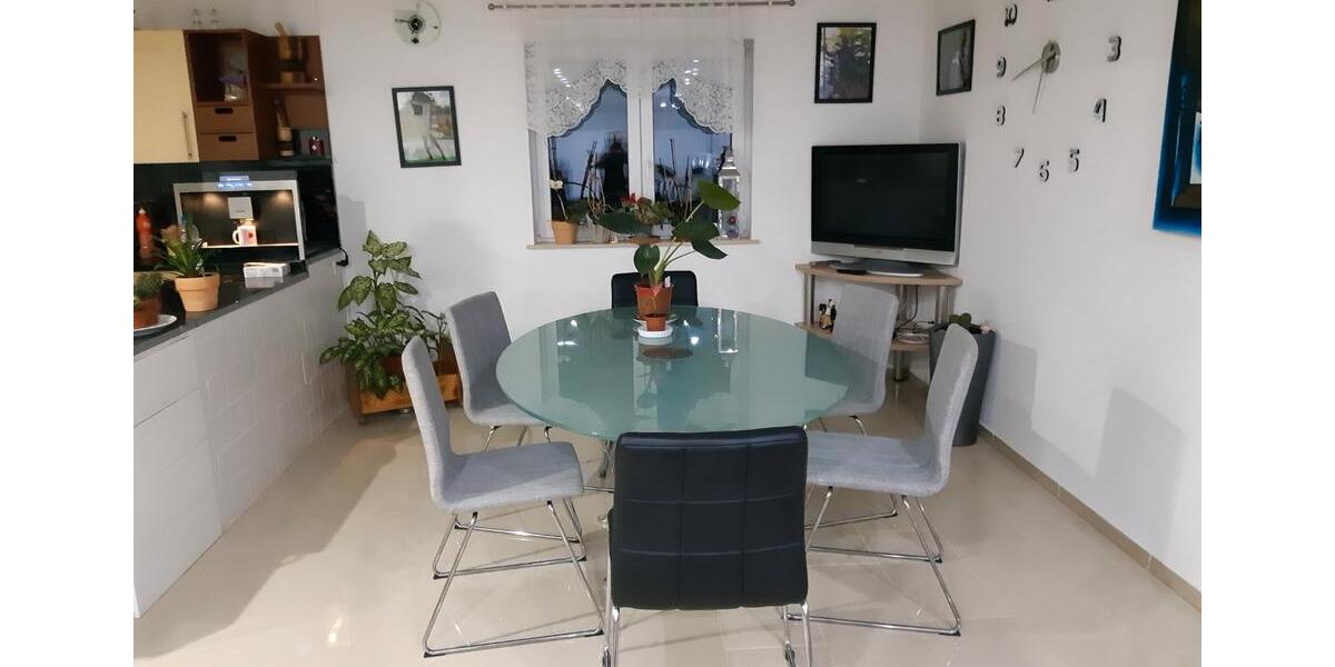 Einfamilienhaus Jestetten - 7 Zimmer, 230 m&sup2;, 595.000&euro; | Angebot:26414842