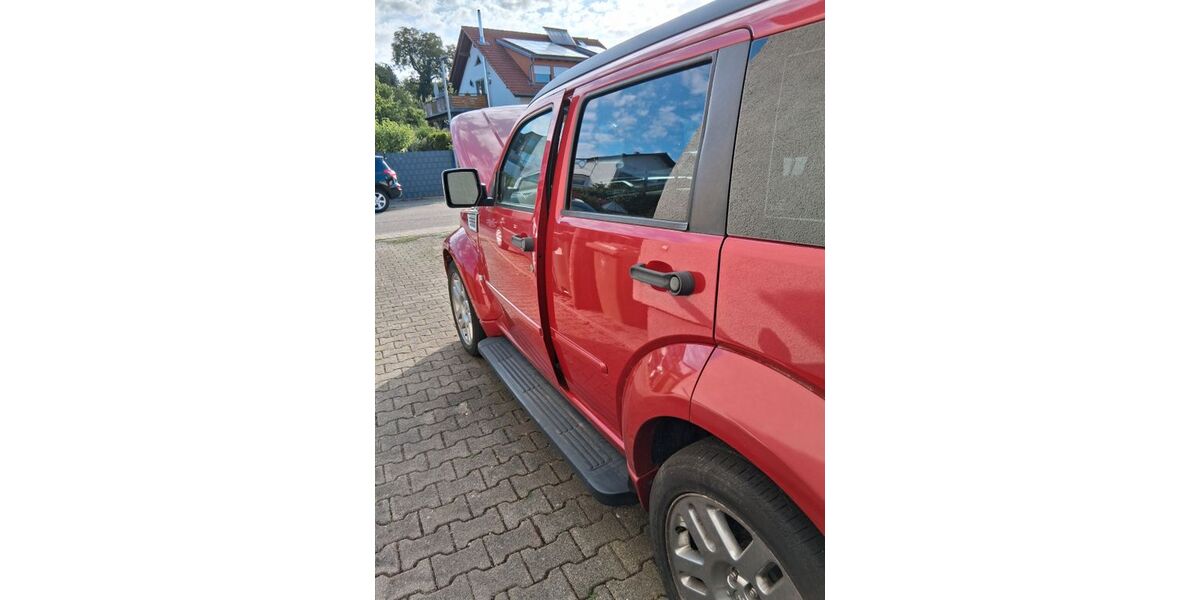 Dodge Nitro 225.000 km 6.500 &euro; Sinsheim 74889