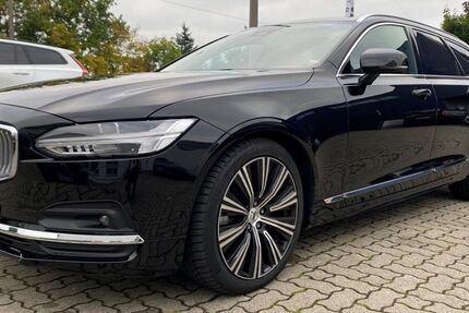 Volvo V90 12.000 km 56.790 &euro; Fürth 90765