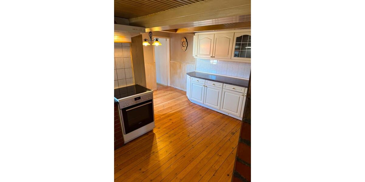 Einfamilienhaus Salzwedel - 8 Zimmer, 145 m&sup2;, 229.000&euro; | Angebot:27073206